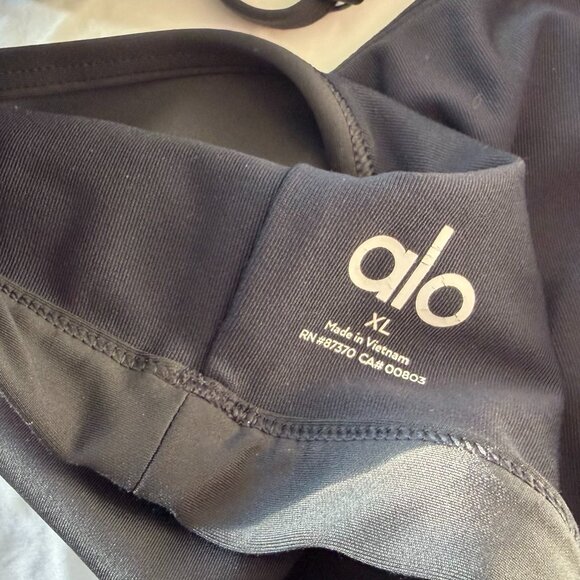 Alo Workout Bra - Size XL - Picture 3 of 3